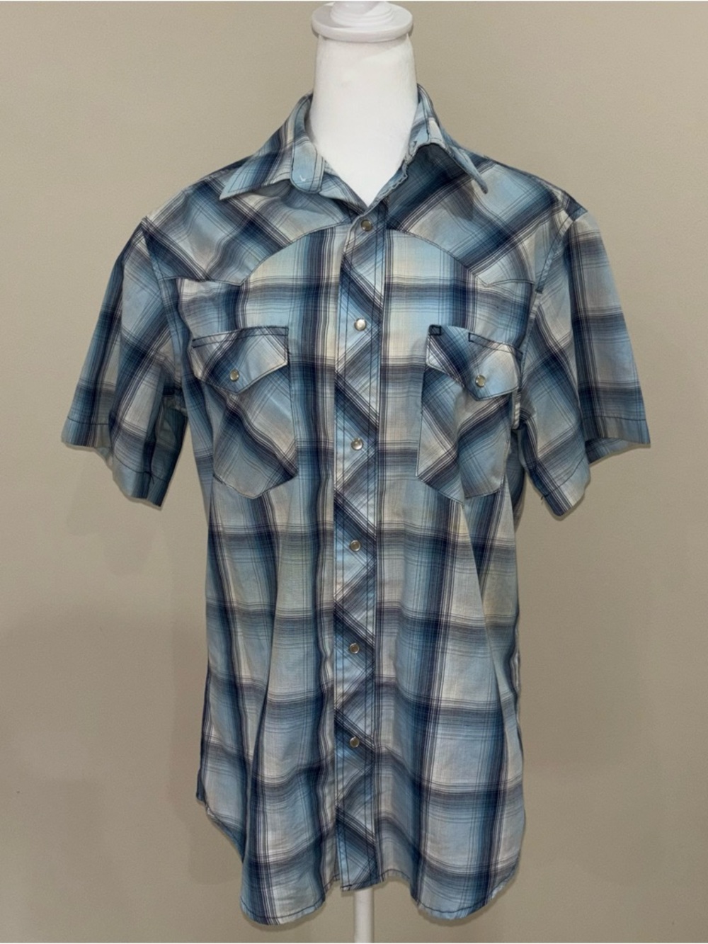Wrangler Blue Plaid Short-Sleeve Button-Down Shirt